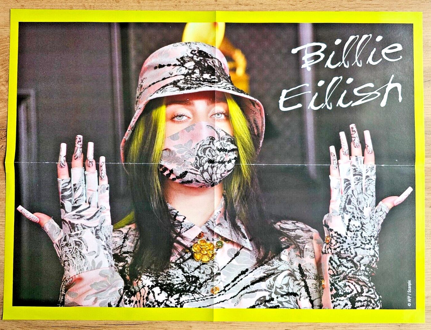 Billie Eilish poster, 55 × 40 cm