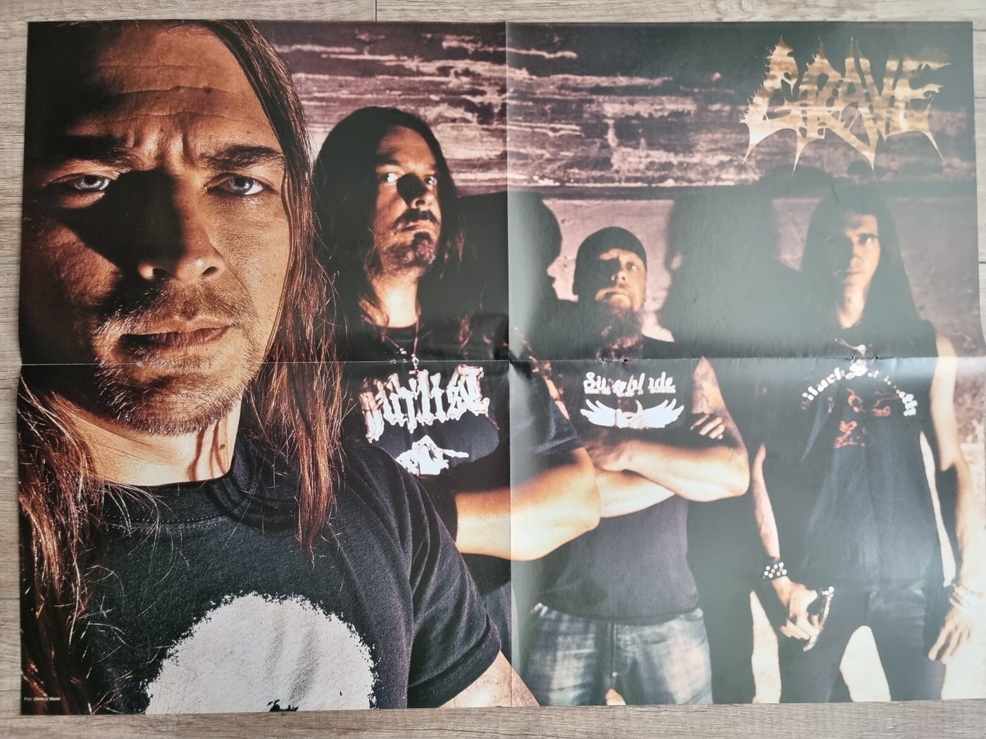 Grave poster, 55 × 40 cm