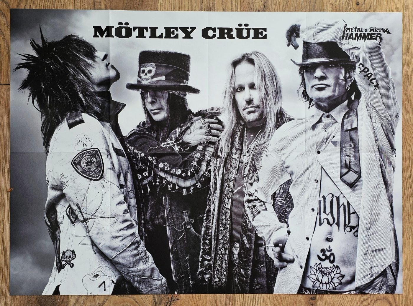 Motley Crue poster, 75 × 55 cm