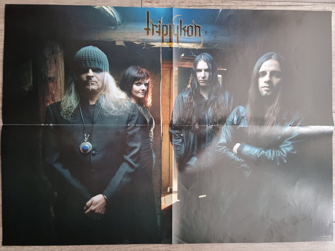 Triptykon poster, 55 × 40 cm